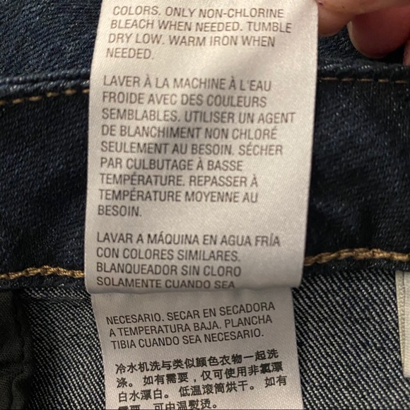 Style & Co Denim Blue Plus Mid-Rise Capri Pants 24W - Picture 10 of 11